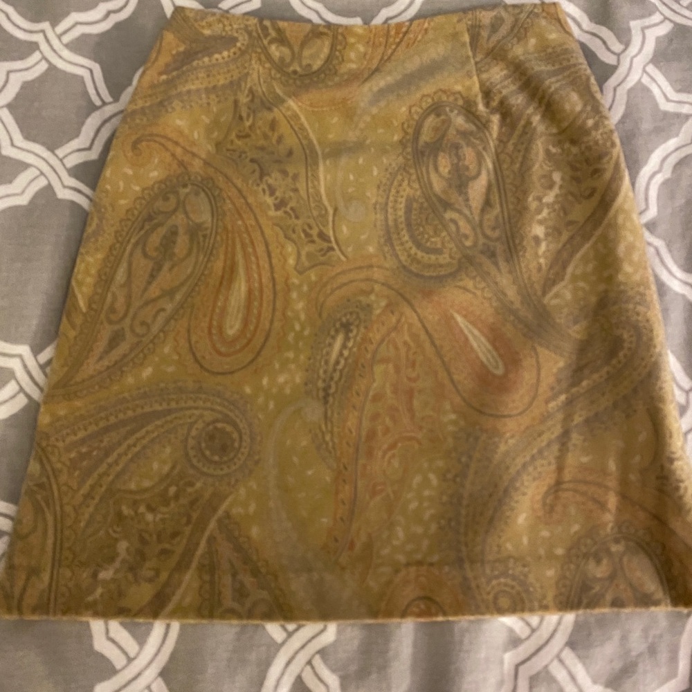 J McLaughlin paisley soft velour skirt